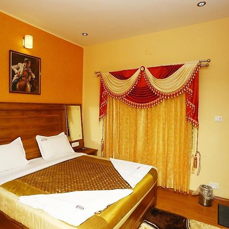 Mmr Grand Inn Ooty Exterior photo