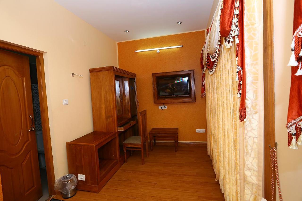 Mmr Grand Inn Ooty Exterior photo